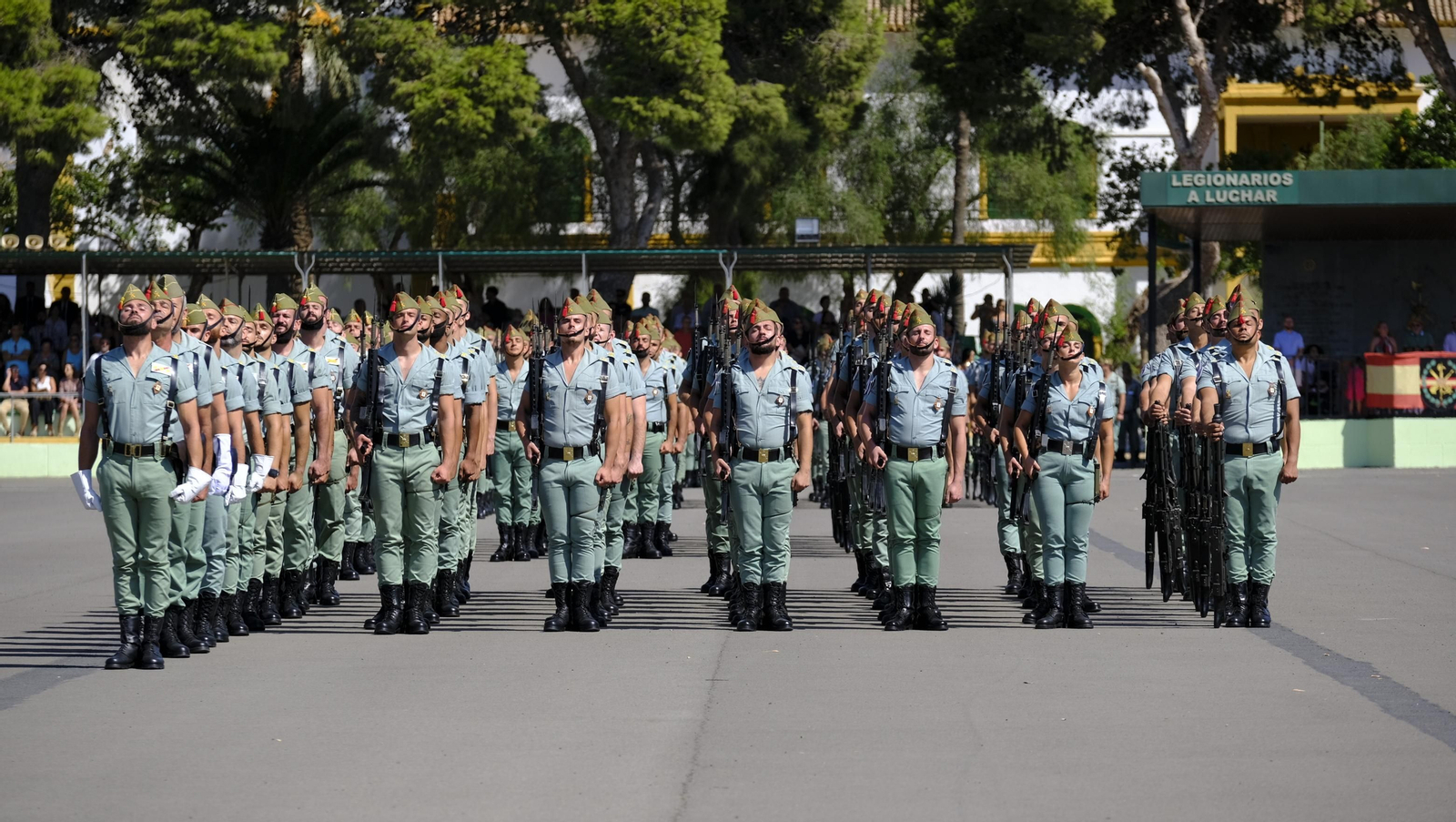 Jornada de puertas abiertas de La Legión Española en Viator