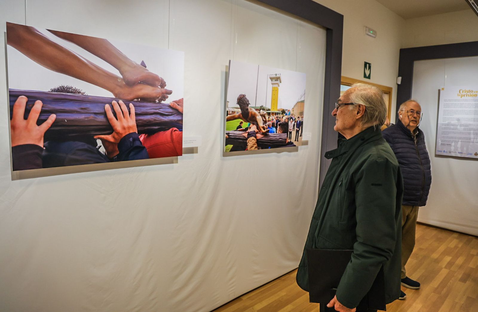 La exposición 'Cristo en la Prisión' en fotografías