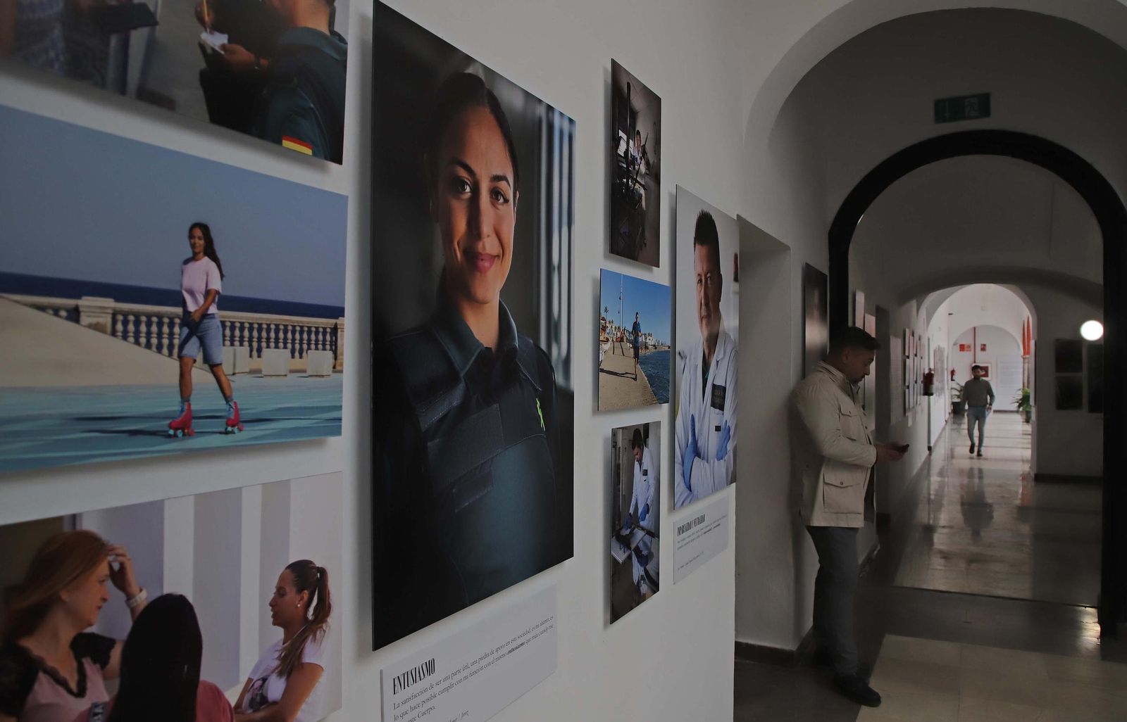 Fotos de la exposición fotográfica de la Guardia Civil en el Museo Municipal de Algeciras