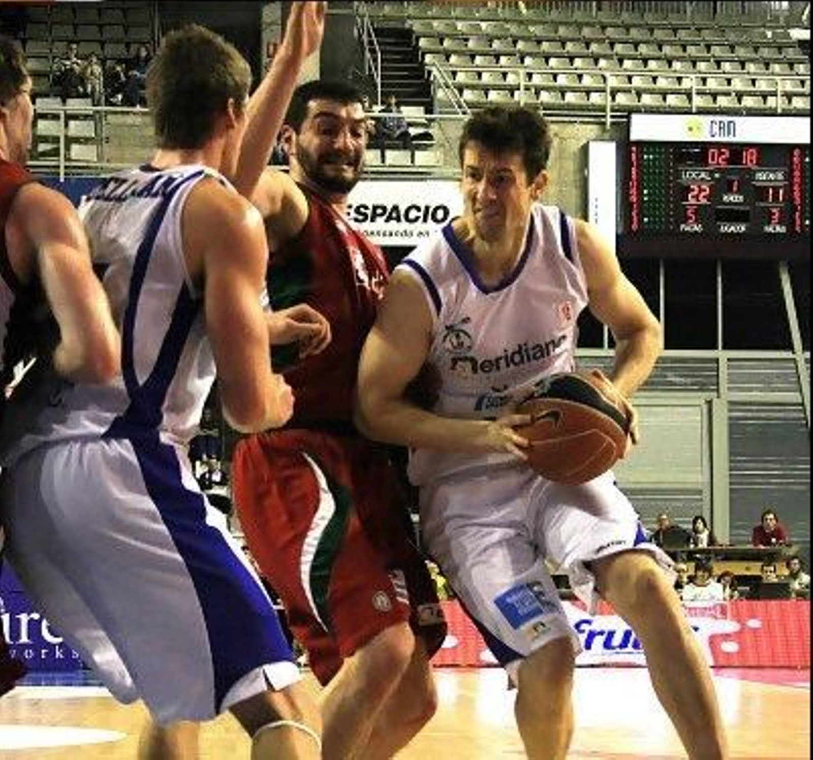 El C.B Granada recibe una paliza en Alicante.

Foto: EFE/ ACB