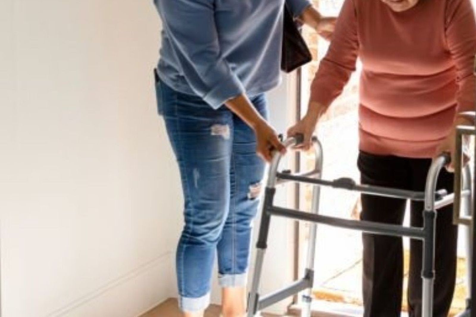 El Servicio de Ayuda a Domicilio de Puerto Real está gestionadopor GEN