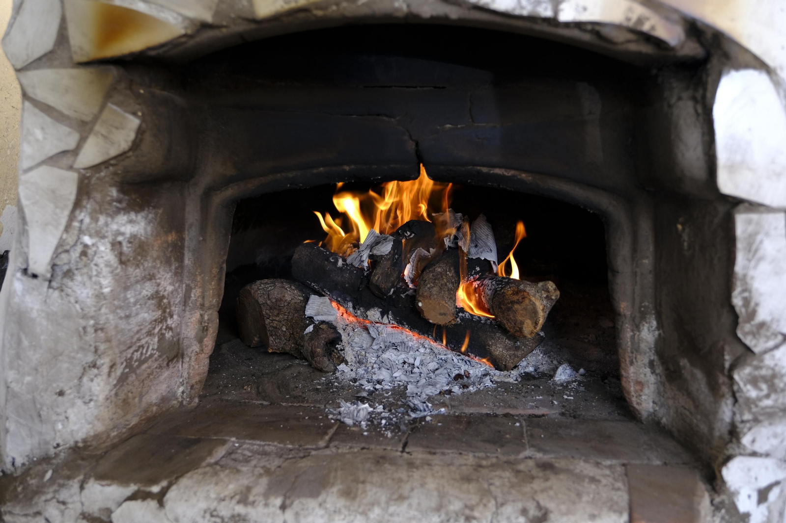 Fotogalería de la Pizzeria La Trattoria, 20 años de vida. Almería