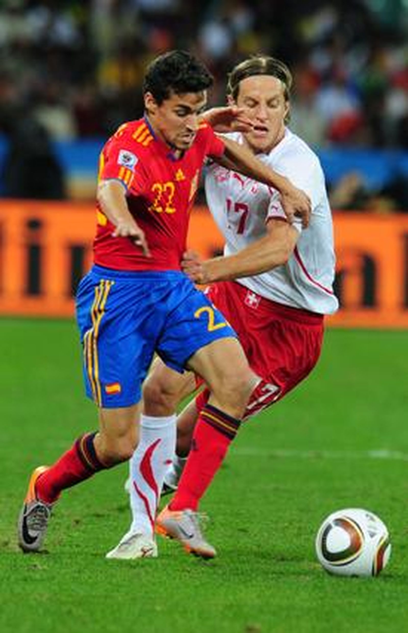 Navas encaró una y otra vez por banda derecha. / Reportaje gráfico: EFE, Reuters, AFP