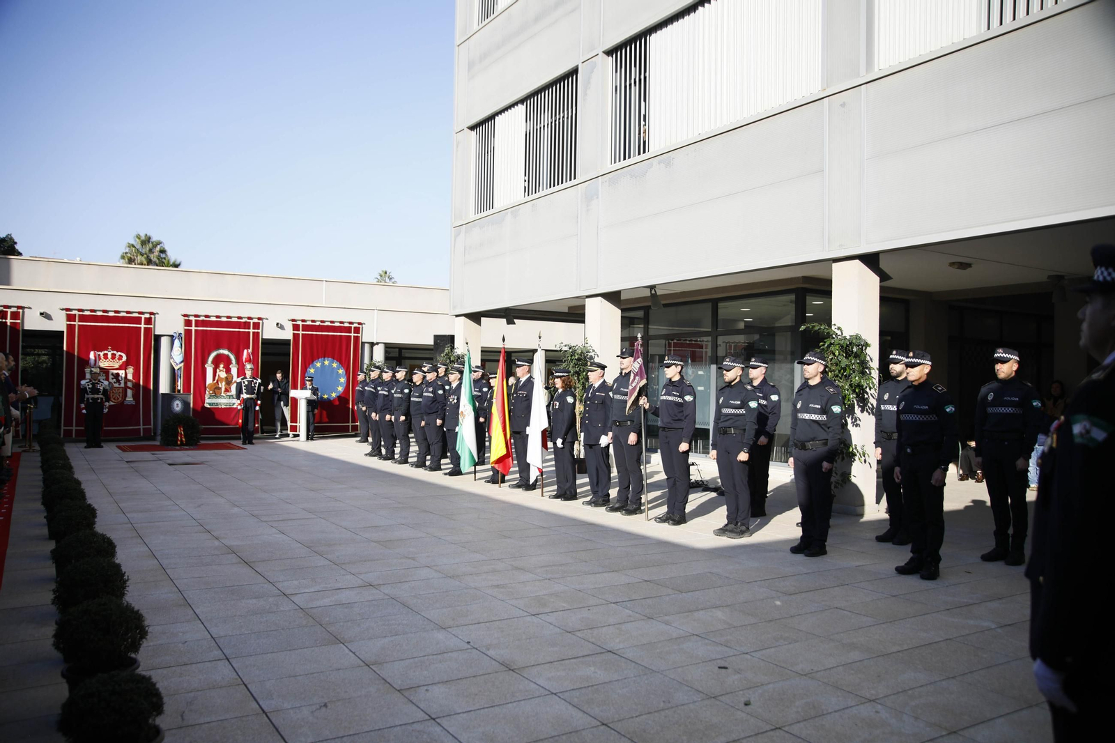 Las imágenes del acto institucional de la Policía Local de Almería con motivo de la festividad de su patrón, San Esteban