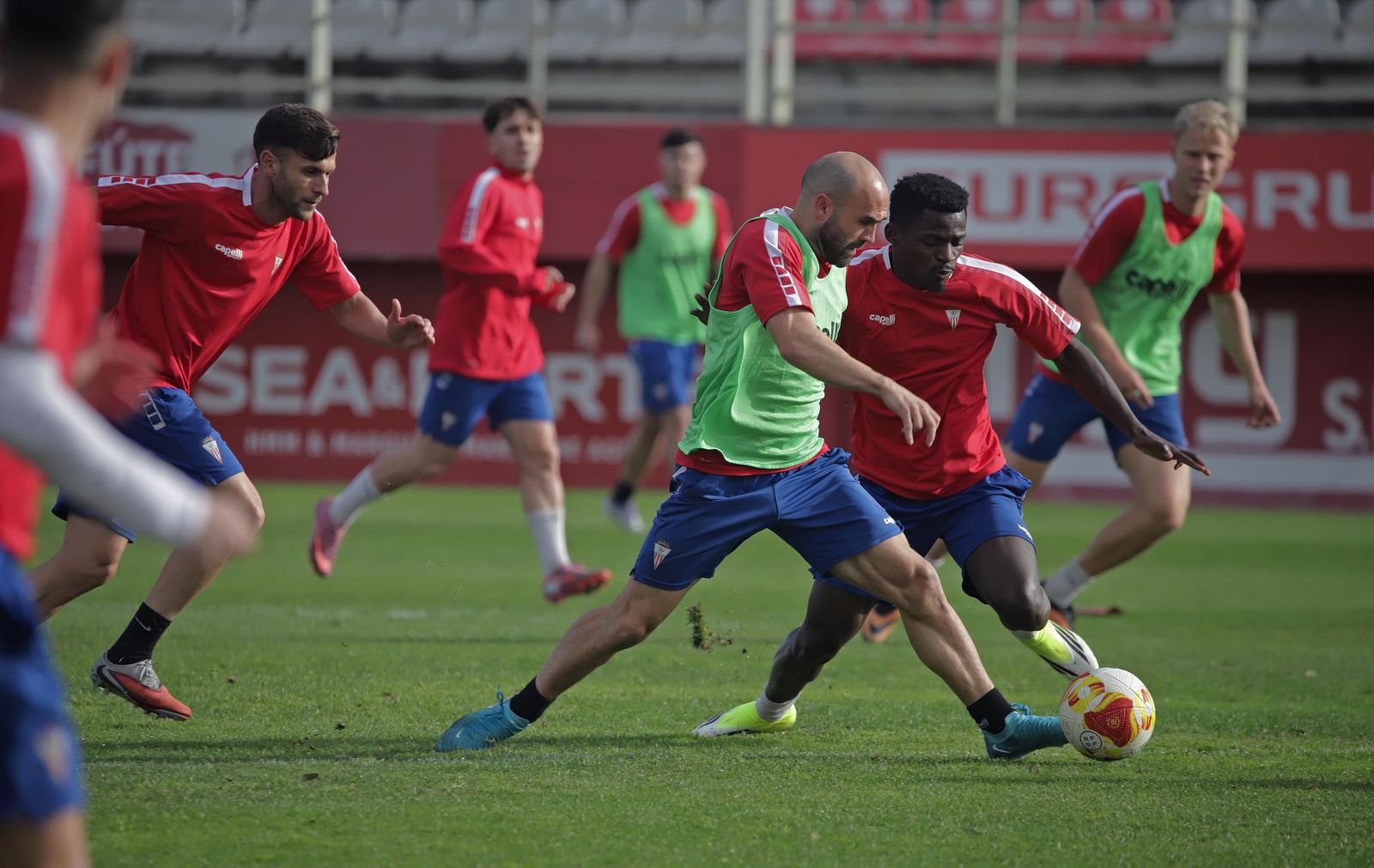 Fotos del Algeciras en su preparación para la visita al Real Murcia