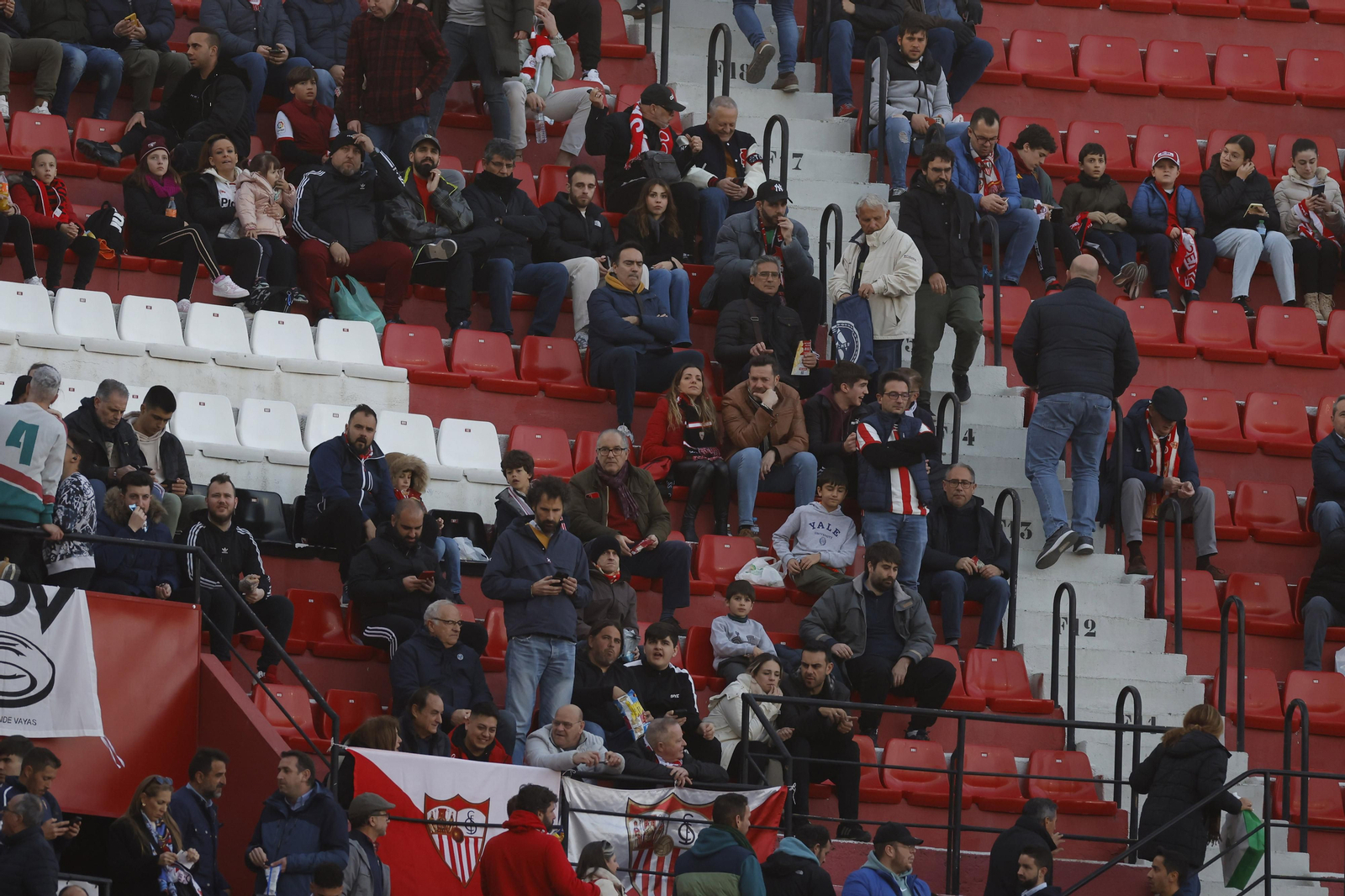 Búscate en las fotos del Sevilla-Mallorca