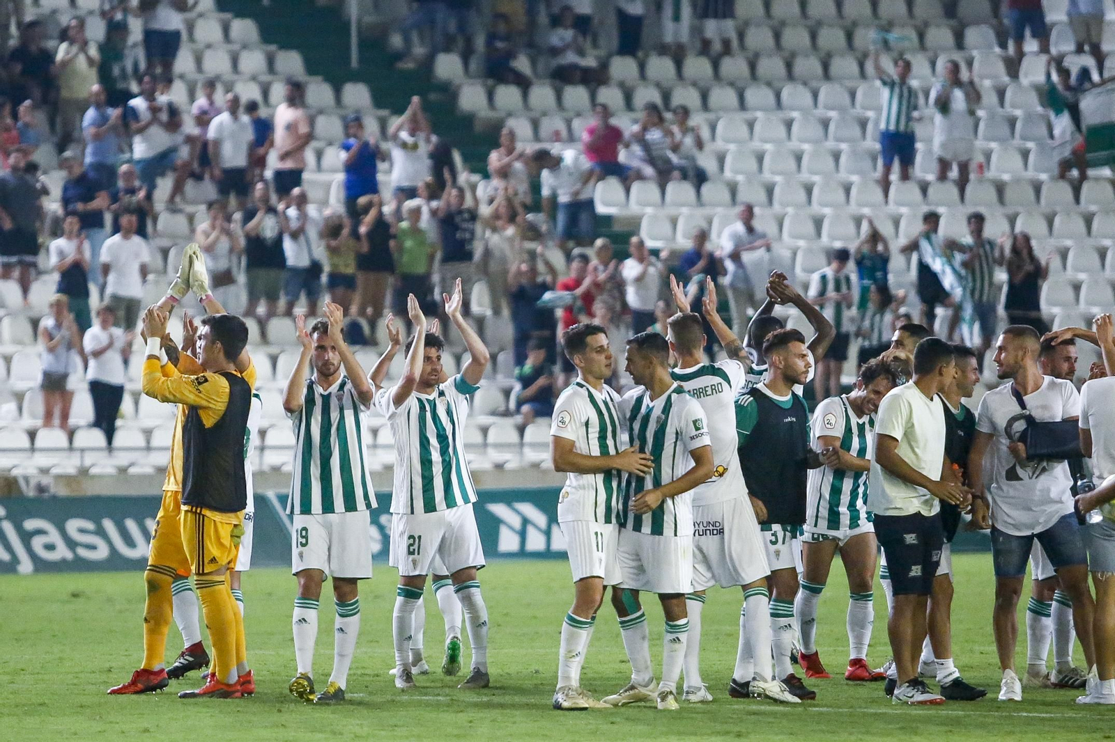 Las imágenes del Córdoba CF-Recreativo Granada