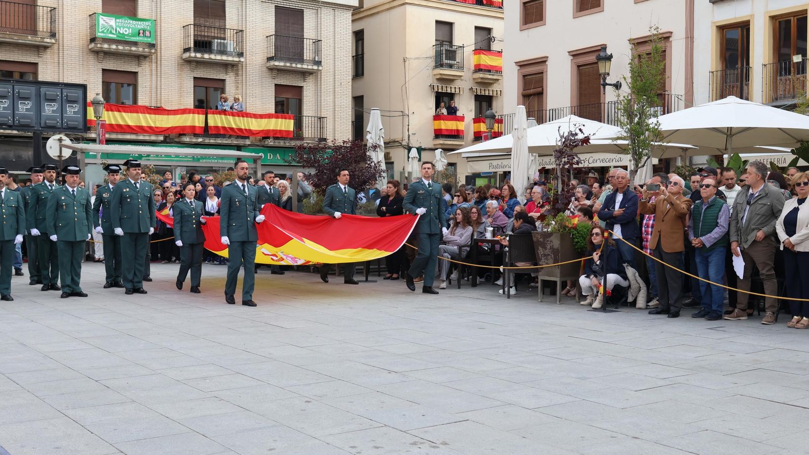 Santa Fe se vuelca con el 181 aniversario de la Guardia Civil