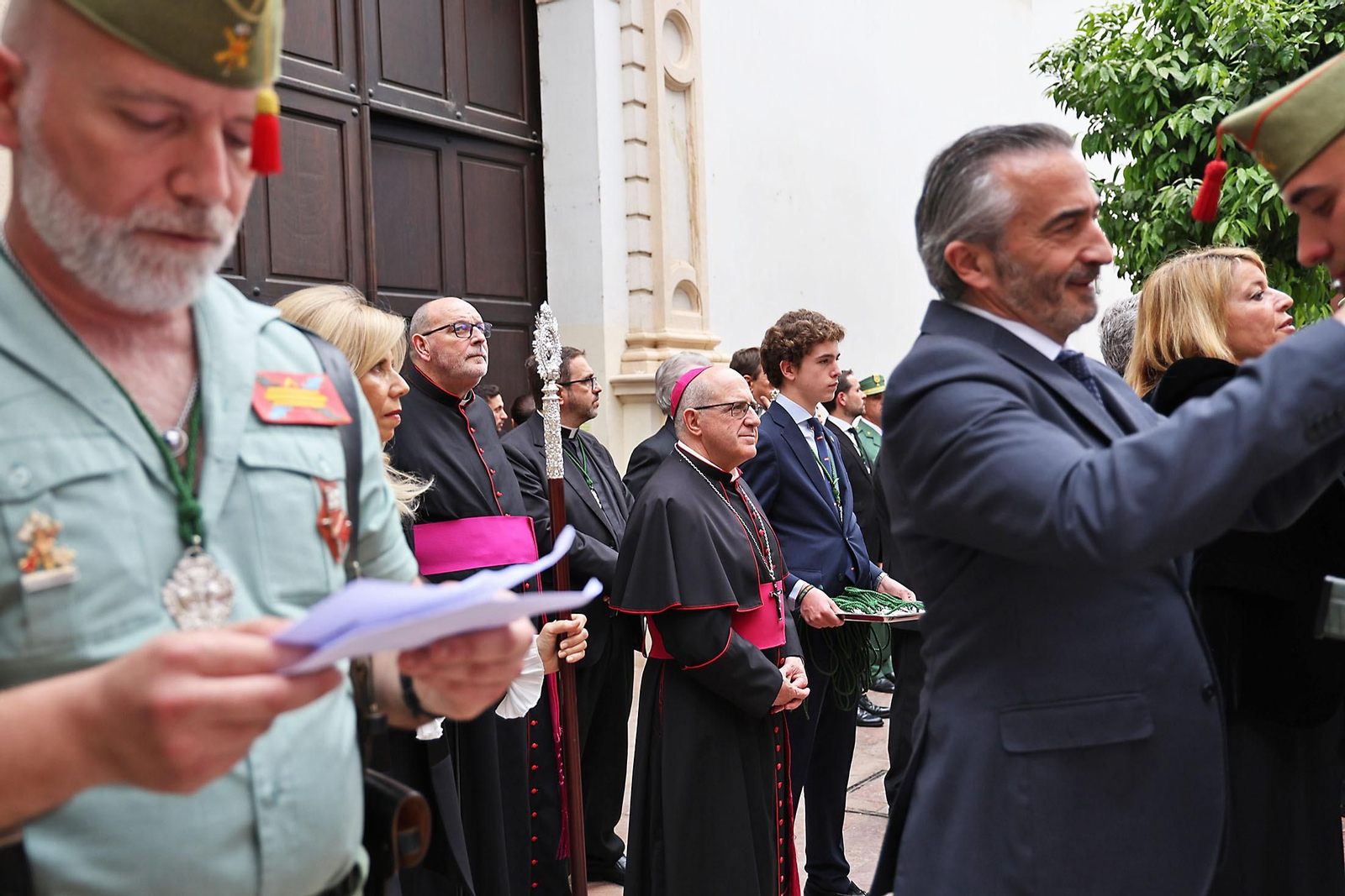 Las mejores imágenes del Sábado de Pasión en Huelva: La Legión con el Cristo de la Vera+Cruz