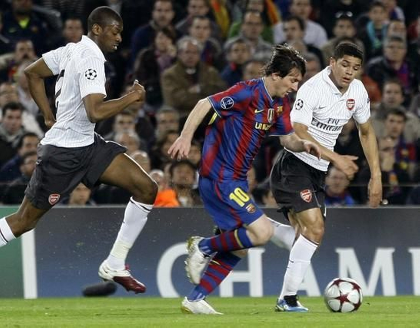 El Barcelona se clasifica para la semifinal de la Liga de Campeones tras ganar al Arsenal. / Reuters