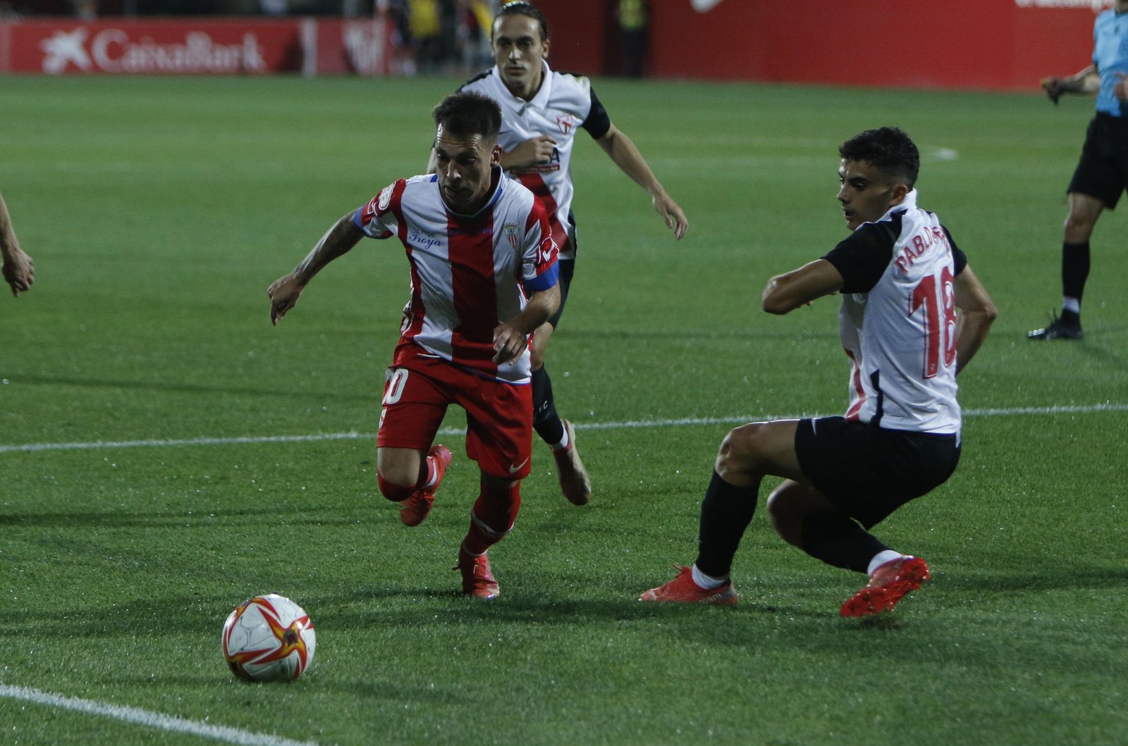 Las fotos del triunfo del Algeciras en  el campo del Sevilla Atlético (1-3)
