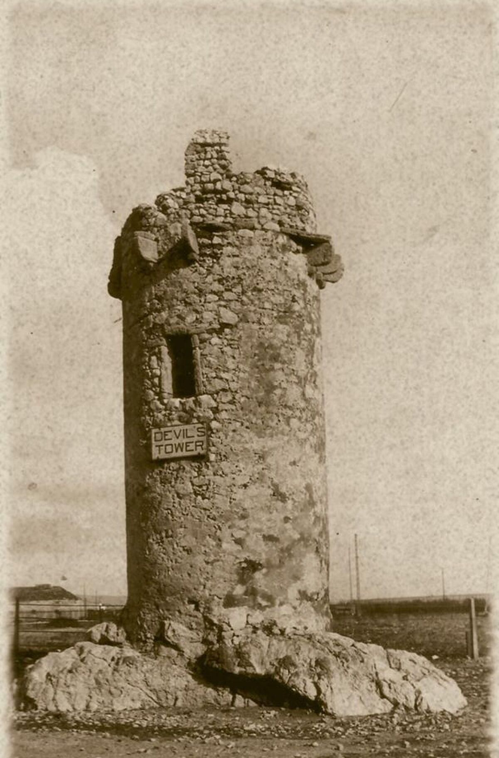 Antigua Torre del diablo. Demolida a principios del siglo XX. Antigua Torre del diablo. Demolida a principios del siglo XX.