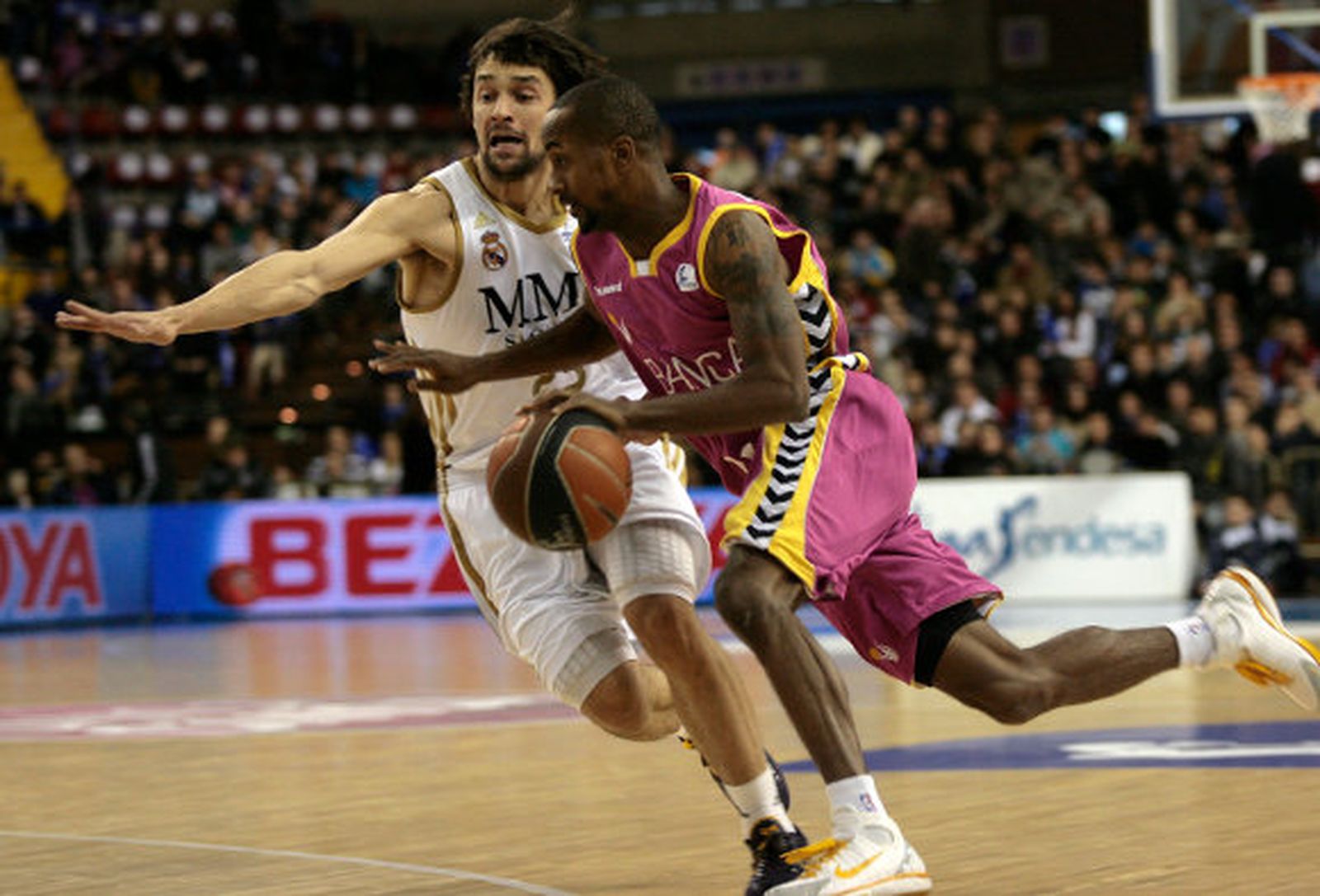 ¡Pitos en San Pablo! (63-98)