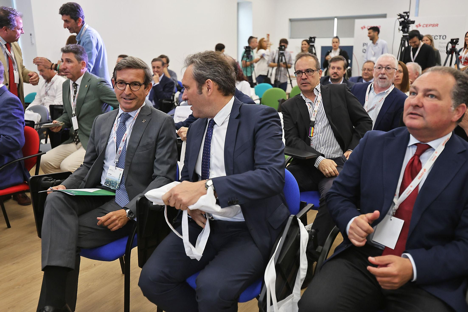 Imágenes de la presentación de la nueva planta de alcohol isopropílico (IPA) de CEPSA en Huelva