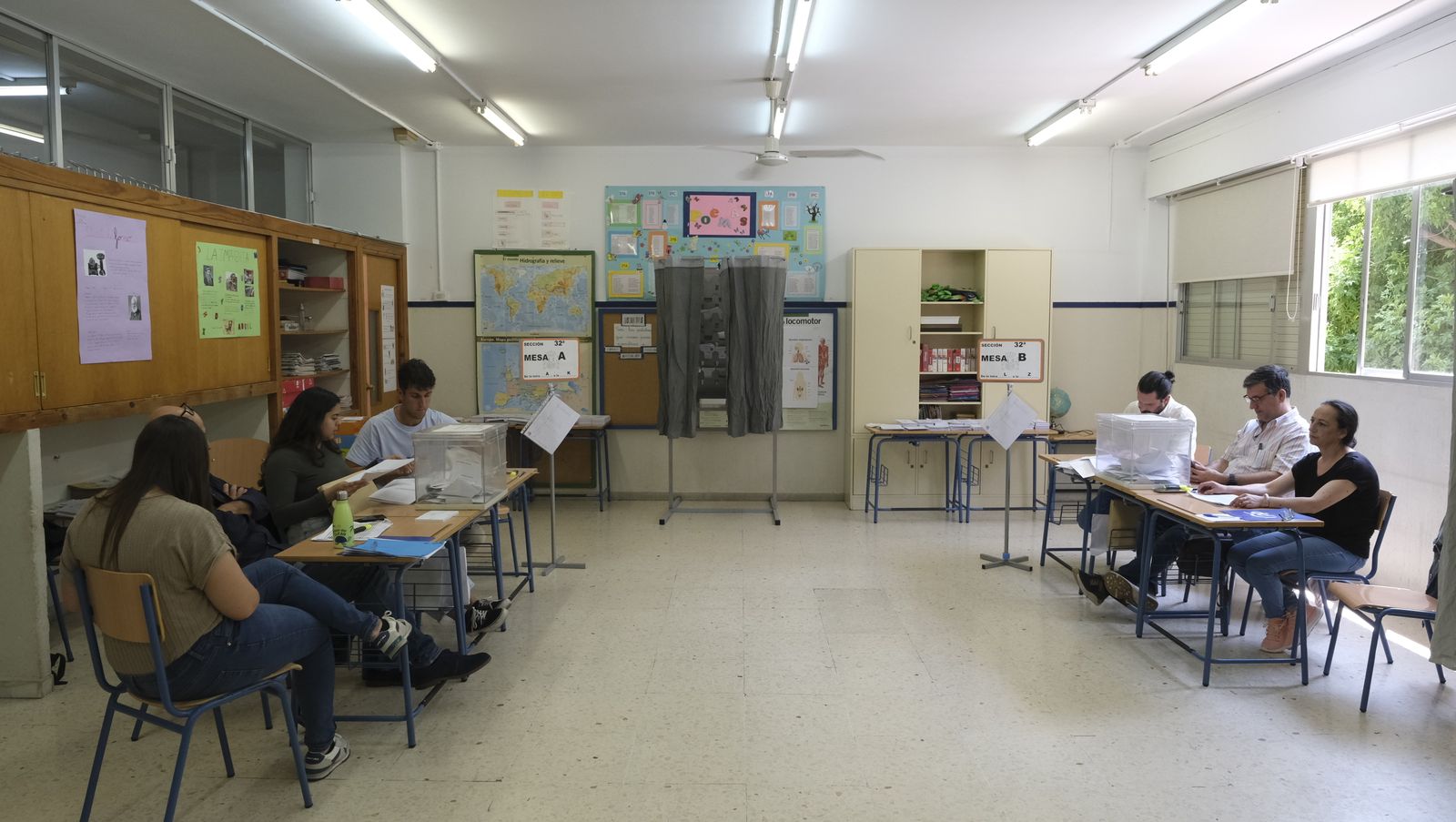 Imágenes de las votaciones en las Elecciones Municipales 2023, en Almería capital