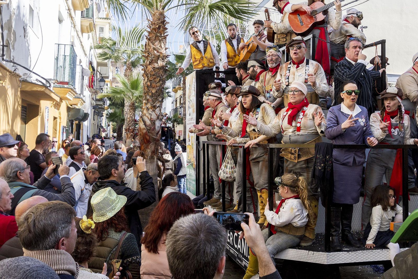 Las imágenes de la Batalla de Coplas y el carrusel de la Viña