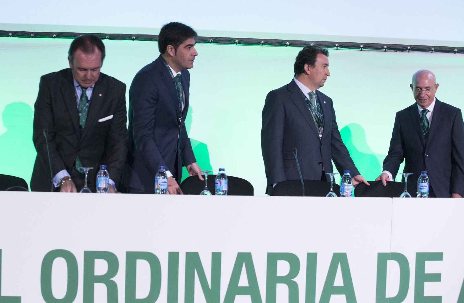 Las imágenes de la junta de accionistas del Betis