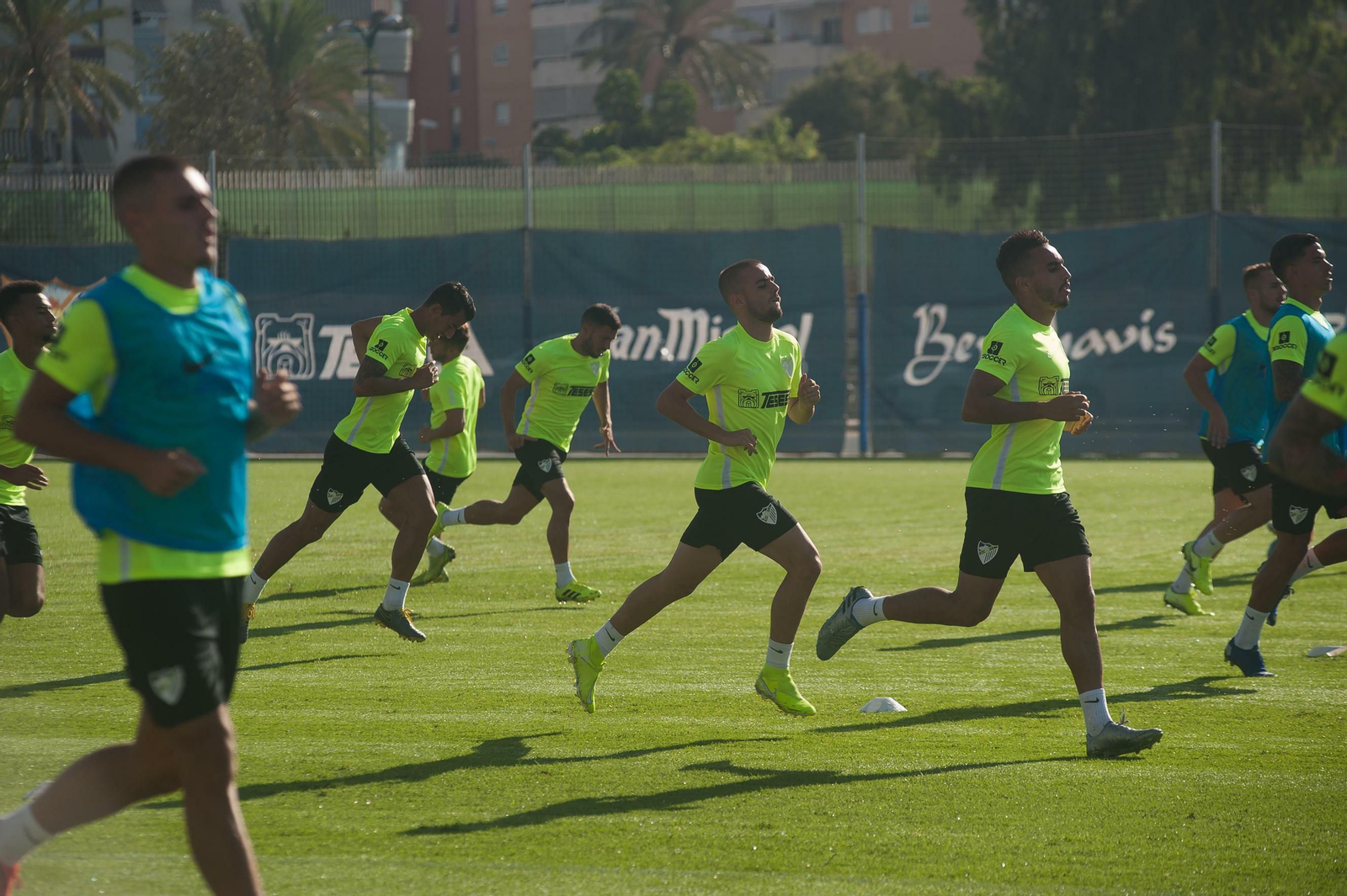 Las fotos del entrenamiento del Málaga CF a puerta abierta Las fotos del entrenamiento del Málaga CF a puerta abierta