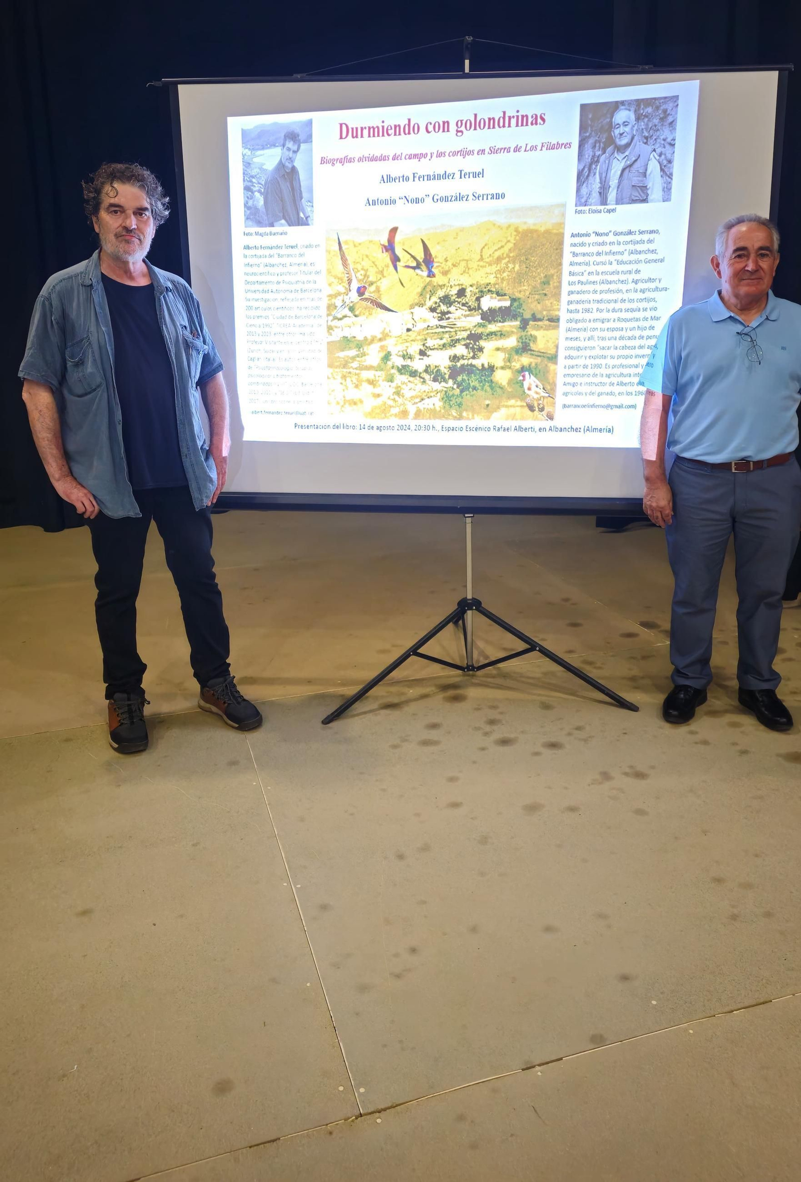 Alberto Fernández Teruel junto a Antonio ‘Nono’ González Serrano, en Albanchez.
