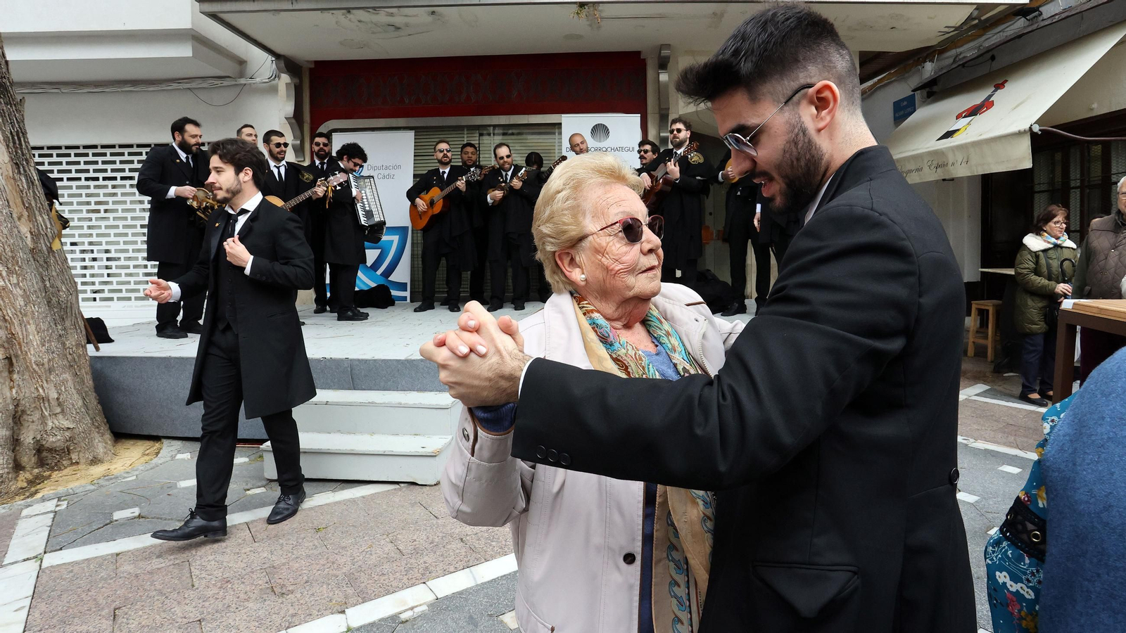 Imágenes del II Certamen Internacional de Tunas 'Jerez tierra de vinos'