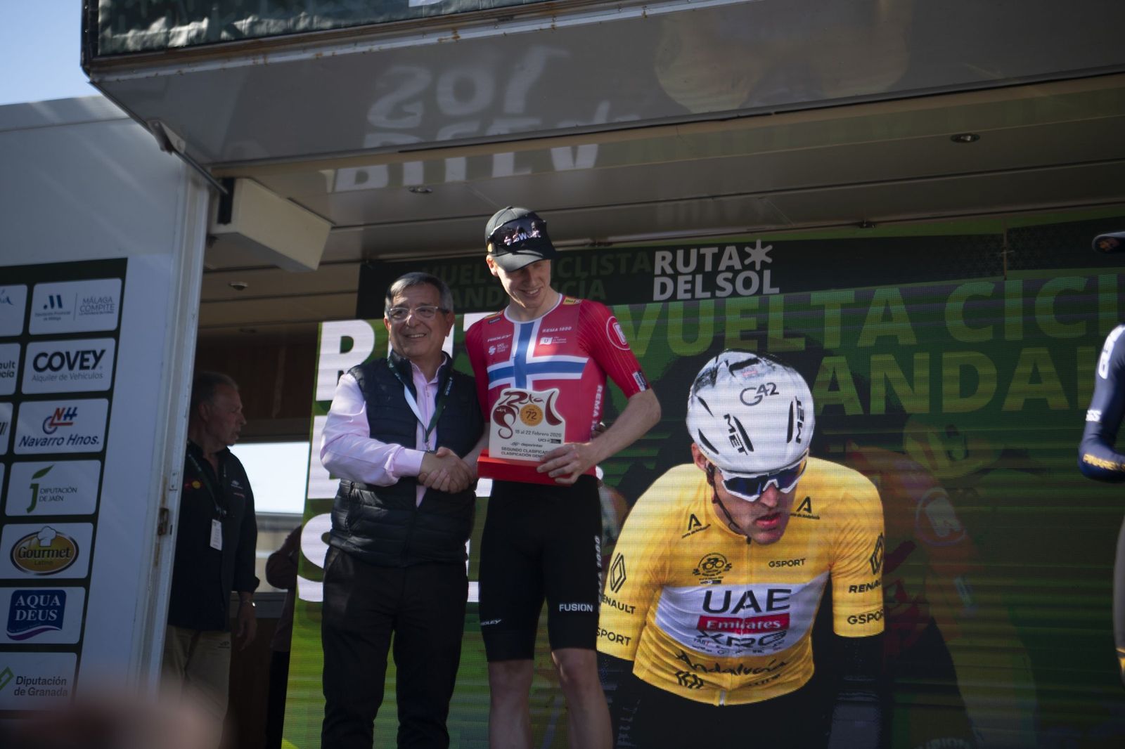 Las mejores fotos de la etapa final de la Ruta del Sol Vuelta a Andalucía con desenlace en Lucena