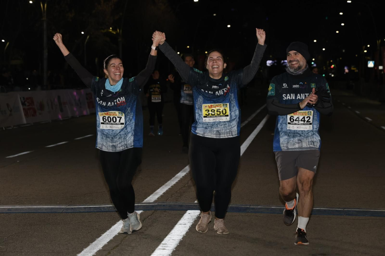 La prueba popular de la San Antón, fiesta del atletismo en las calles de Jaén.