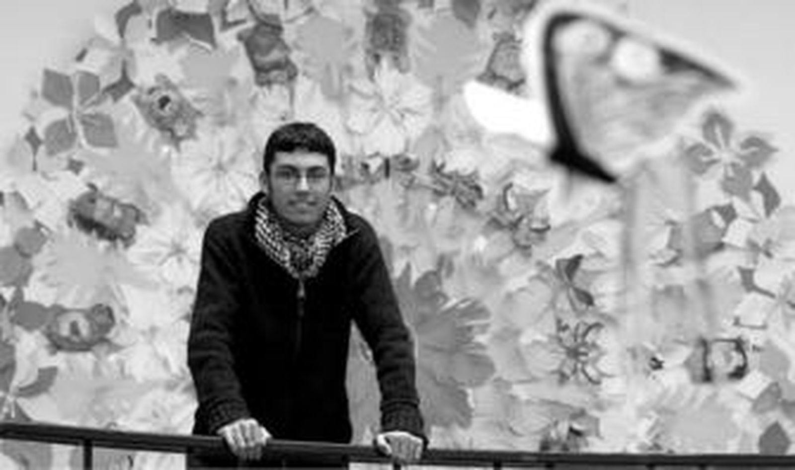 El gaditano José Manuel Portas, de 15 años, posa en su centro educativo, el Instituto Columela.