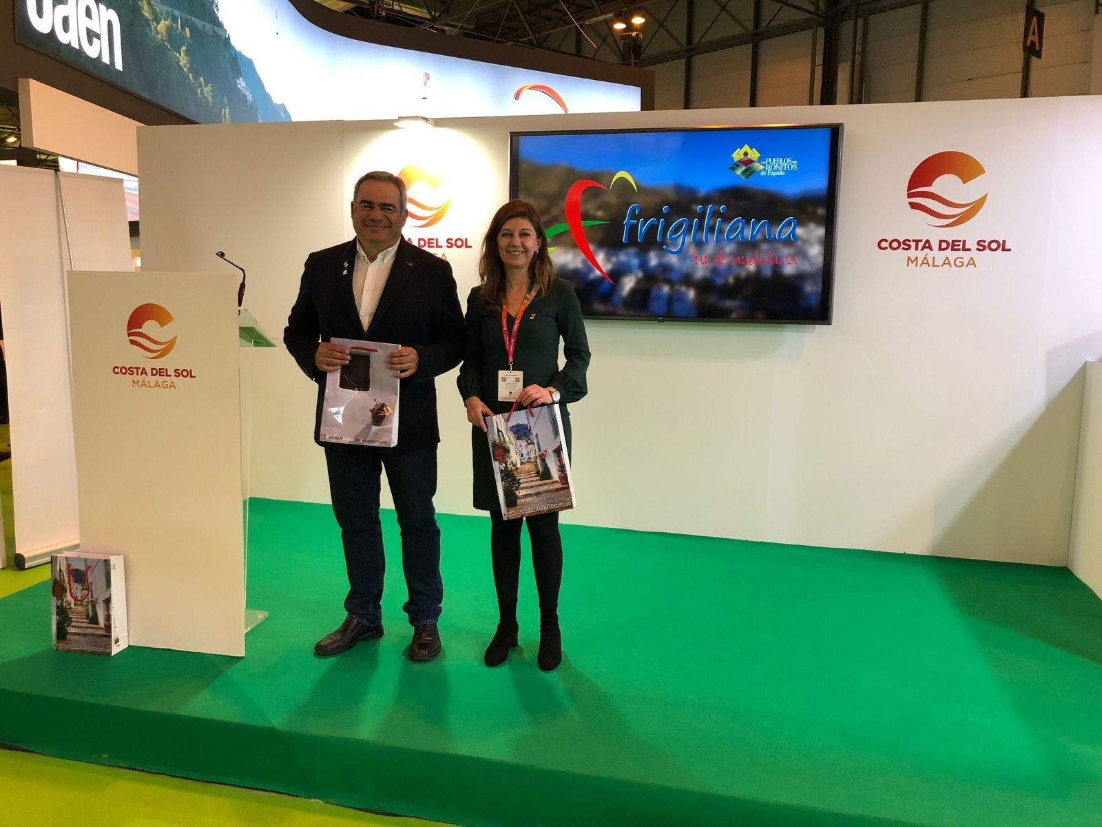 Alejandro Herrero y Carmen Cerezo, ayer en su intervención.