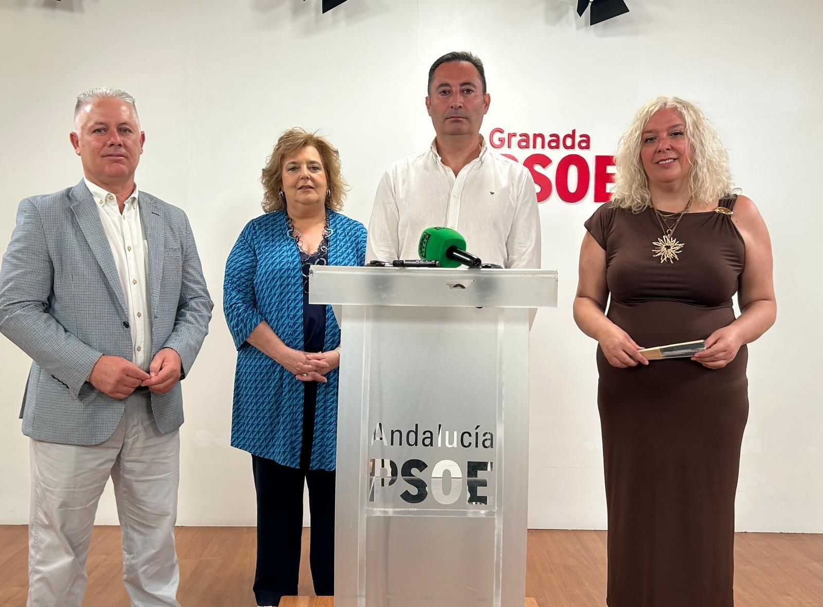 Portavoces del PSOE en la Diputación de Granada durante una rueda de prensa