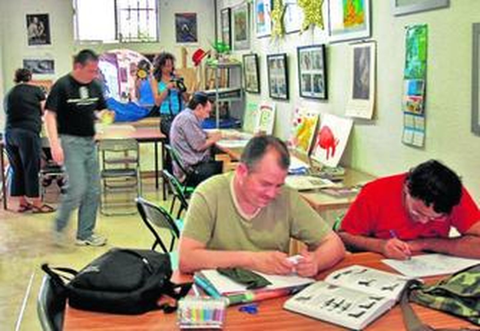 La asociación realiza distintas actividades que fomentan la creatividad.