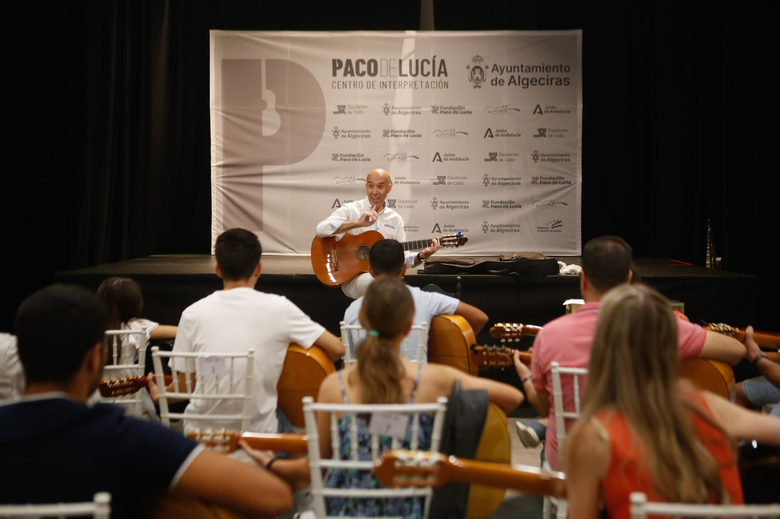 CLASES MAGISTRALES DE (13778479).jpg