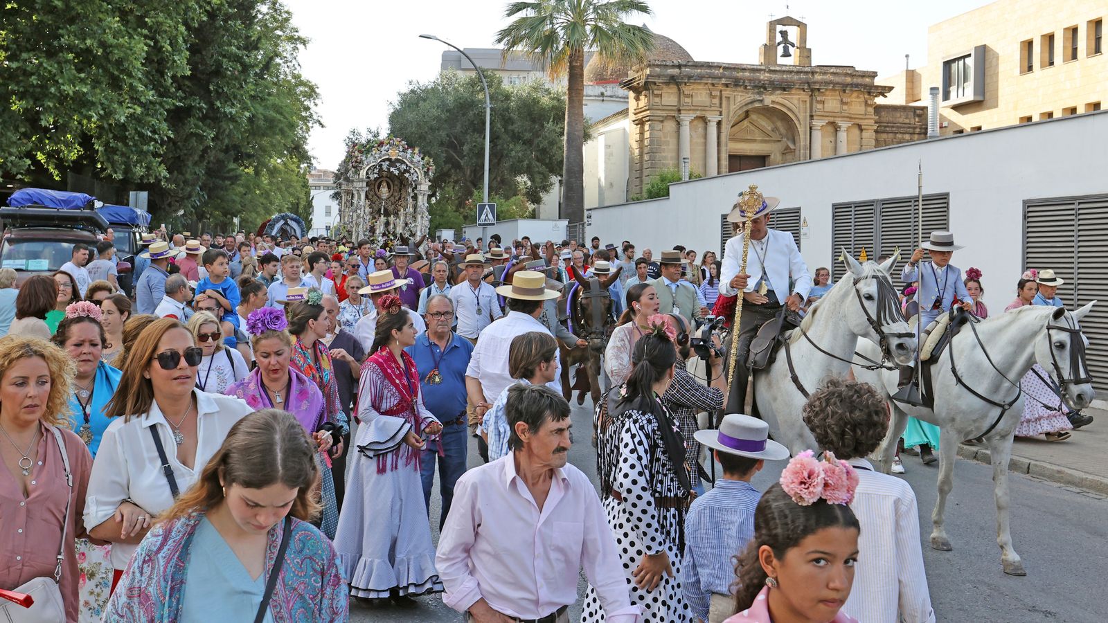 Llegada de la Hermandad del Rocío de Jerez a Santo Domingo