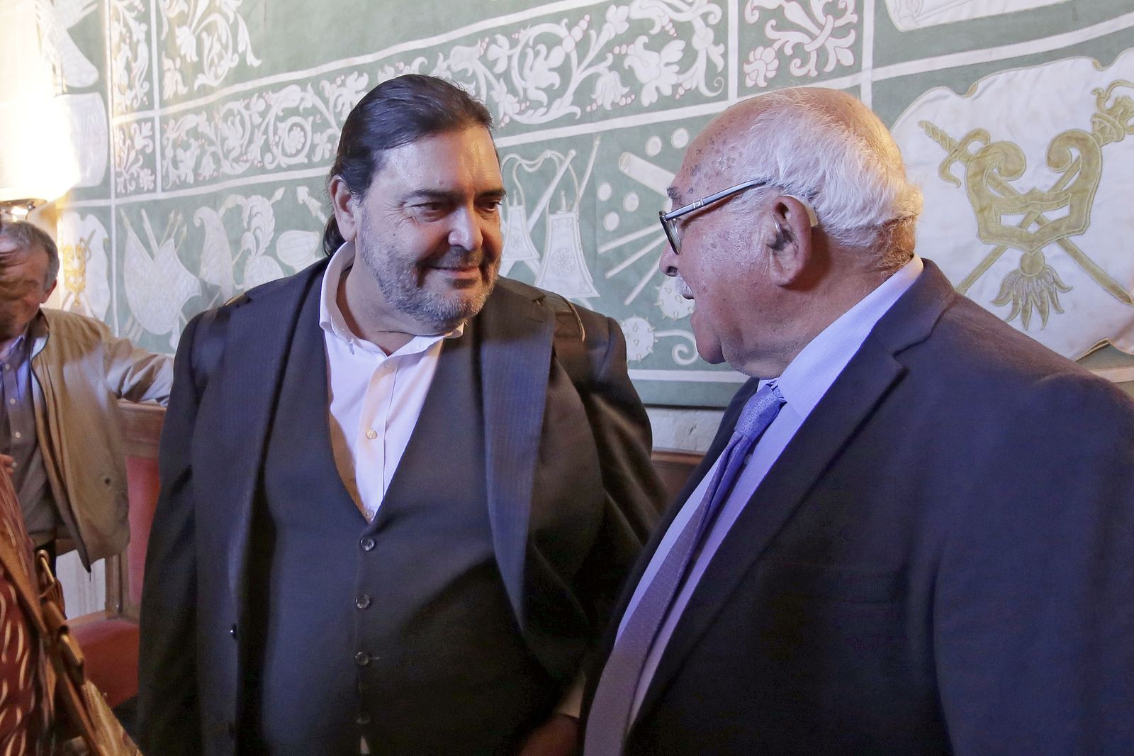 Imágenes del acto institucional del 40 aniversario de las primeras elecciones municipales