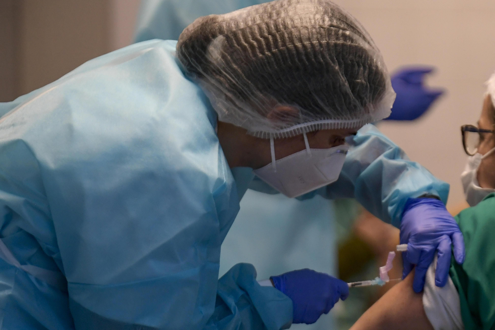 Fotos: segundo día de vacunas en Granada