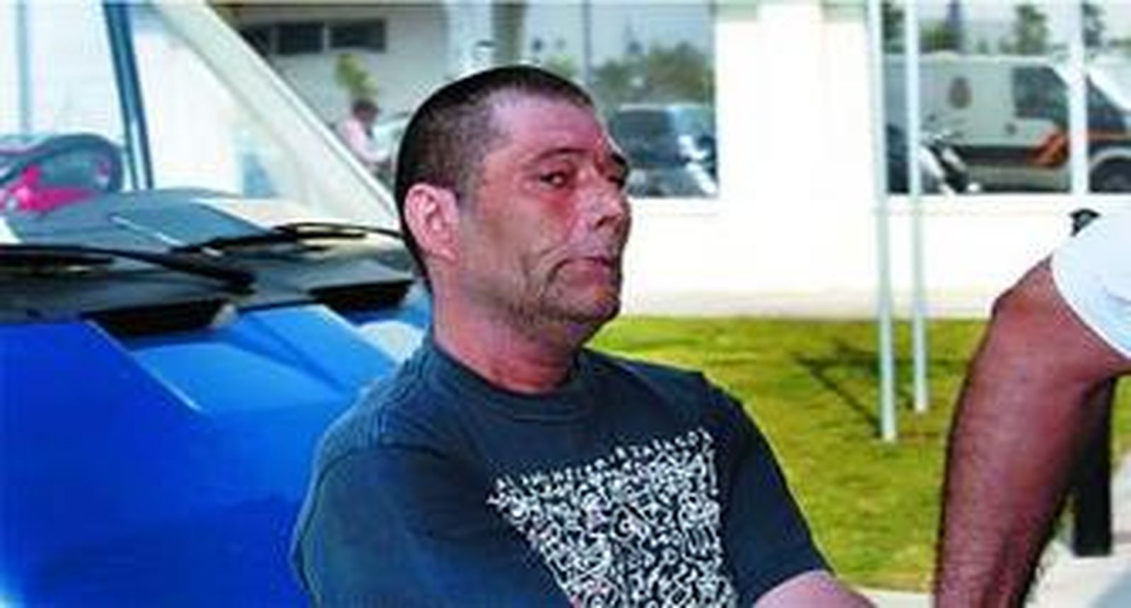 Rucardi, ayer a las 10:55 horas, llegando al juzgado.