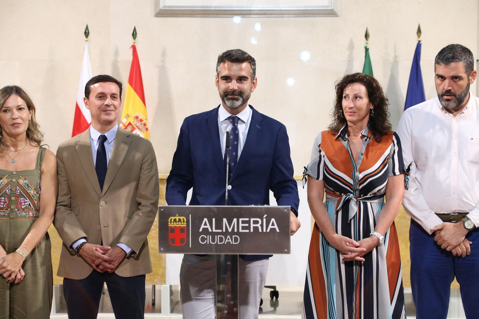 Las imágenes de la despedida de Ramón Fernández-Pacheco como alcalde de Almería