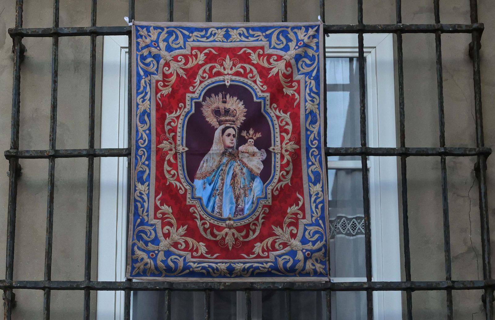 Fotos de la procesión conmemorativa del 275 aniversario del patronazgo de la Virgen de la Luz en Tarifa