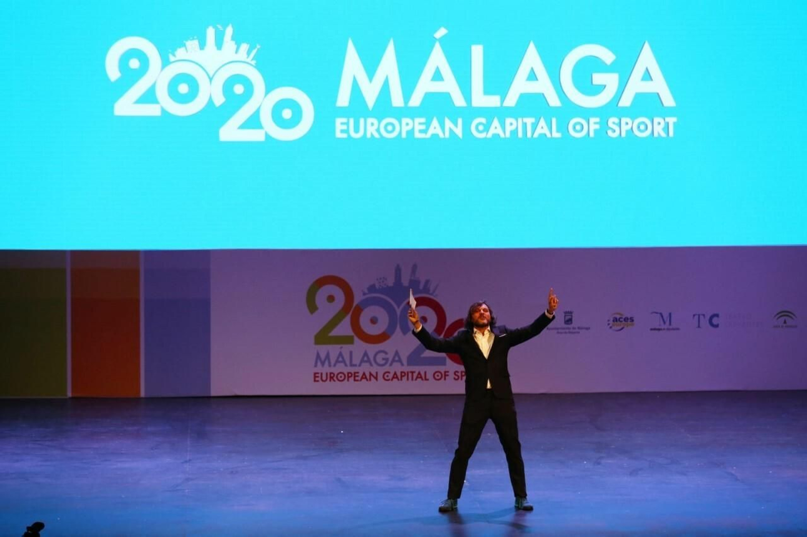 Salva Reina, presentado de la Gala. Salva Reina, presentado de la Gala.