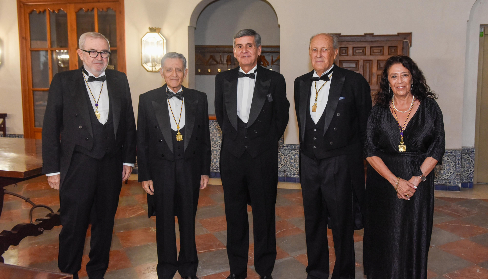 Ingreso en La Real Academia de Medicina y Cirugía de Sevilla de Pedro González-Trevijano