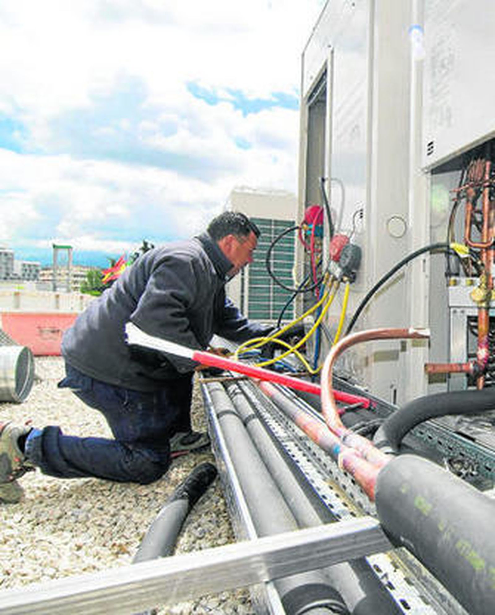 El número de empresas con despidos es superior al de compañías que crean más empleo.