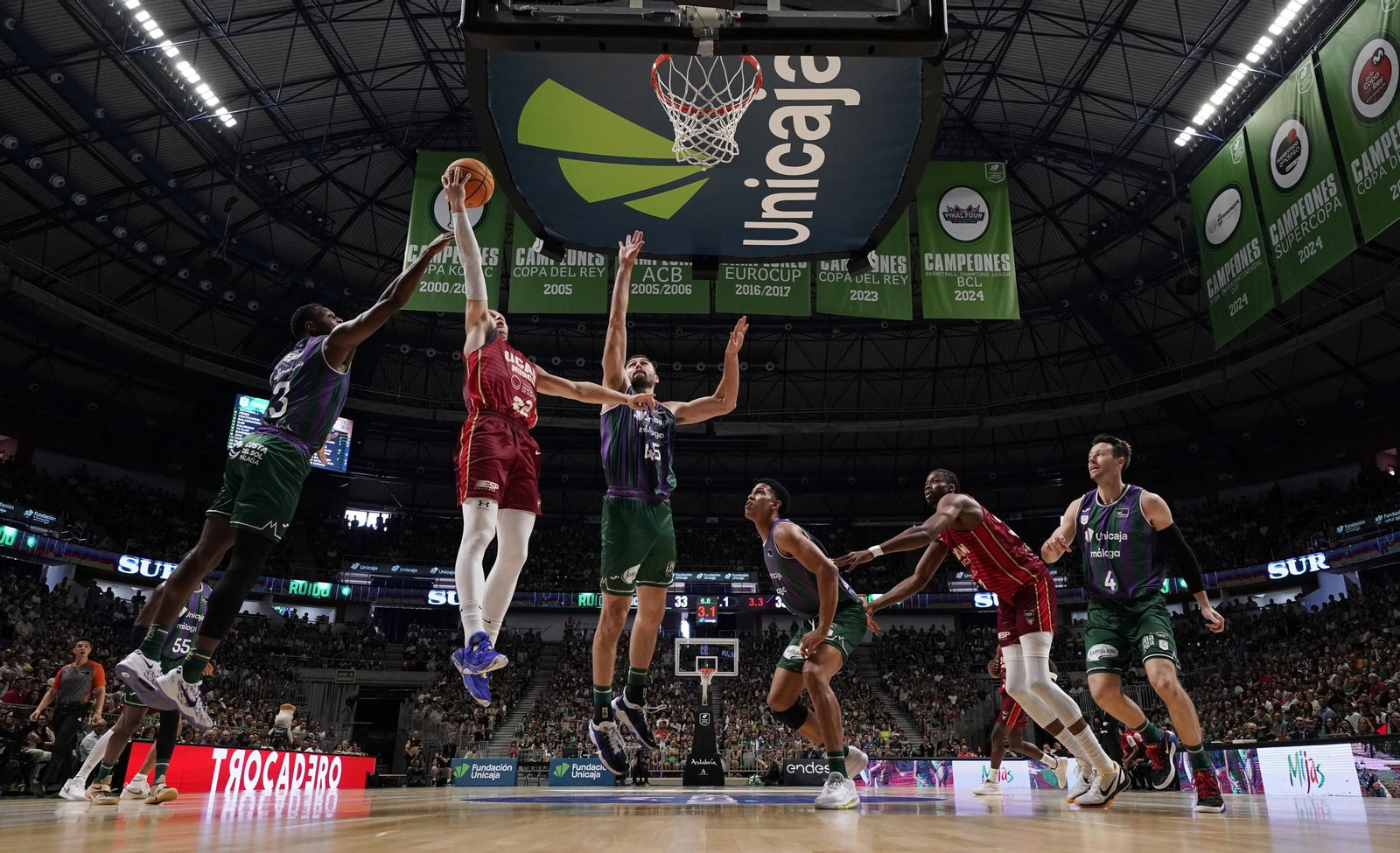 Melvin Ejim, sus cuatro años y seis títulos en Málaga