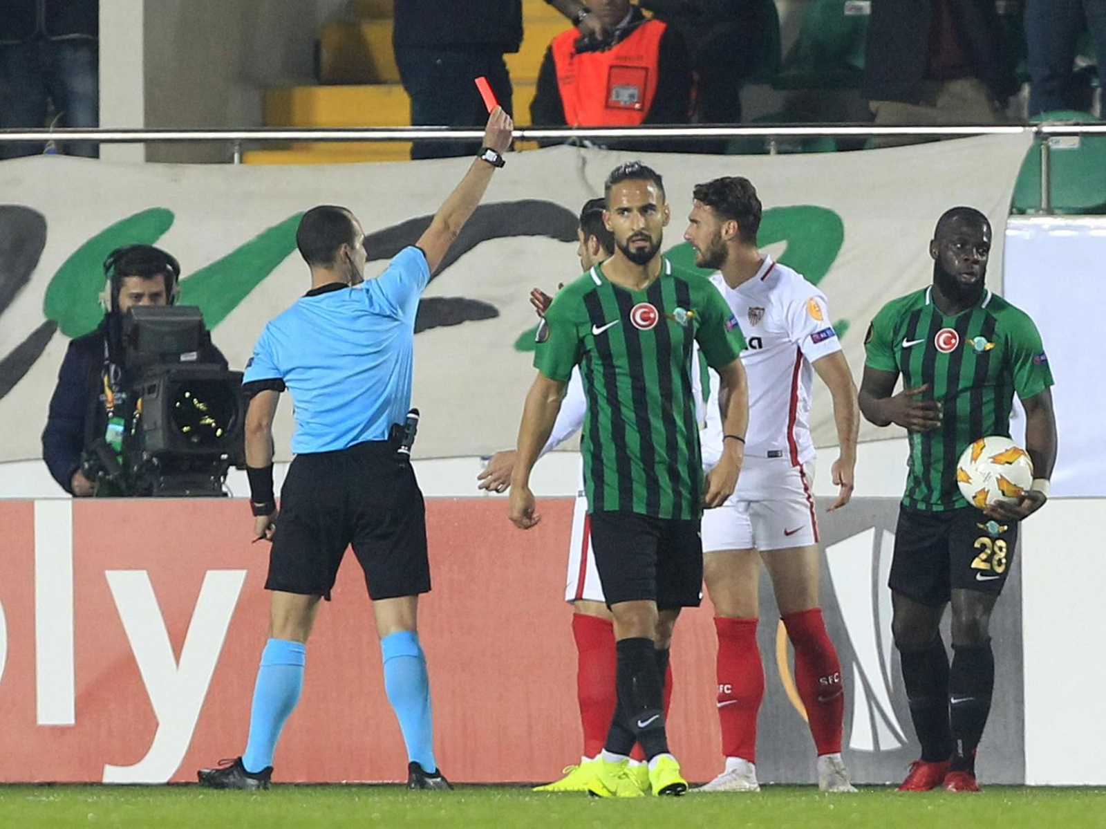 Las imágenes del Akhisar-Sevilla