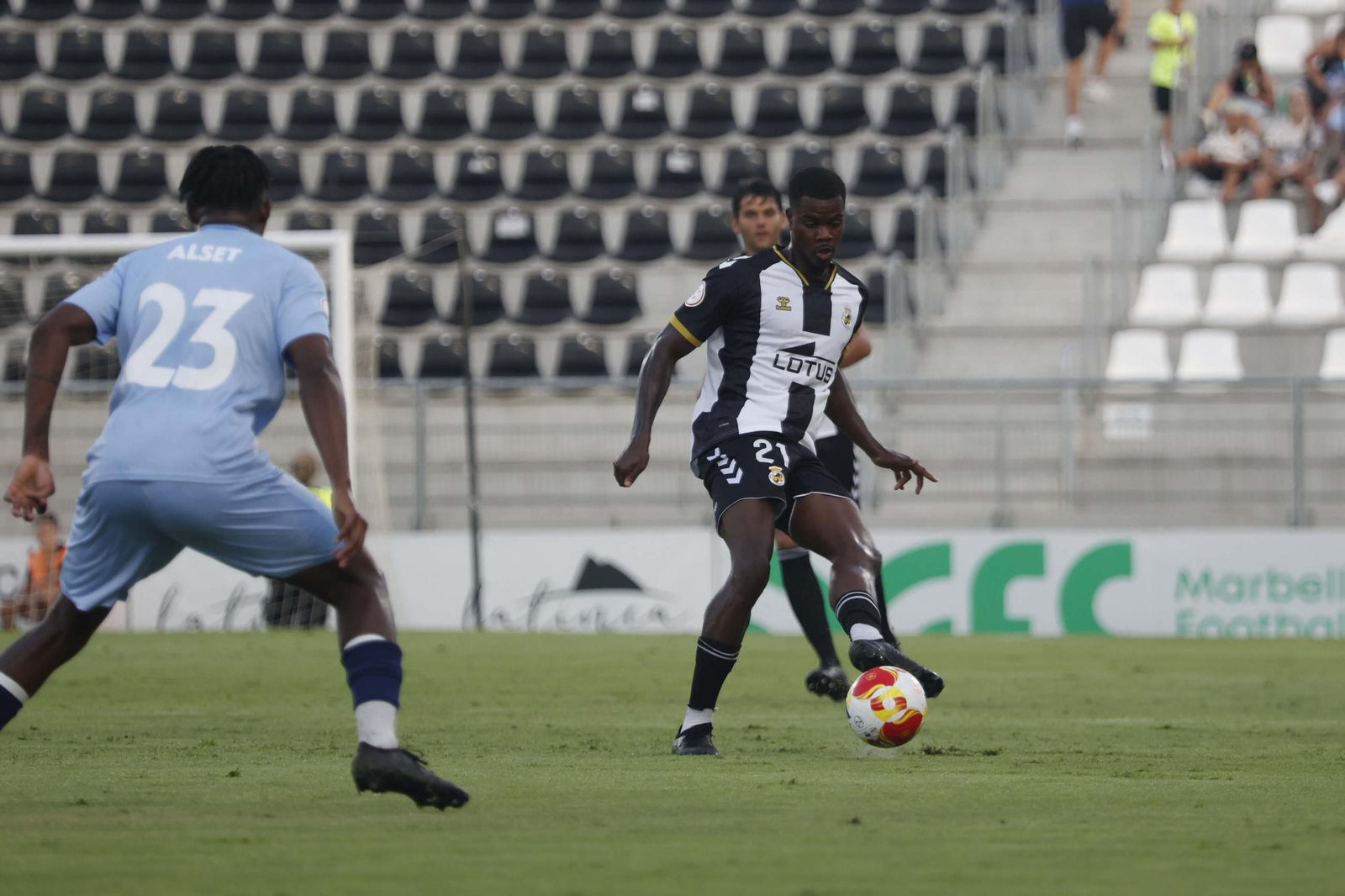 Las imágenes del partido amistoso entre la Balona y el Torremolinos