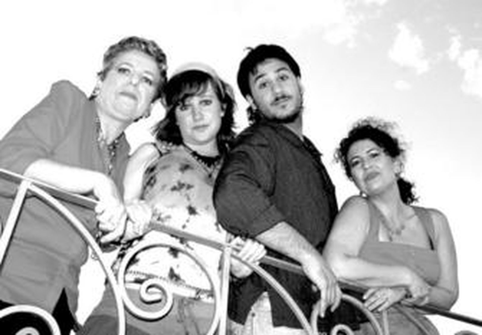 Componentes de la compañía almeriense Gata Teatro.