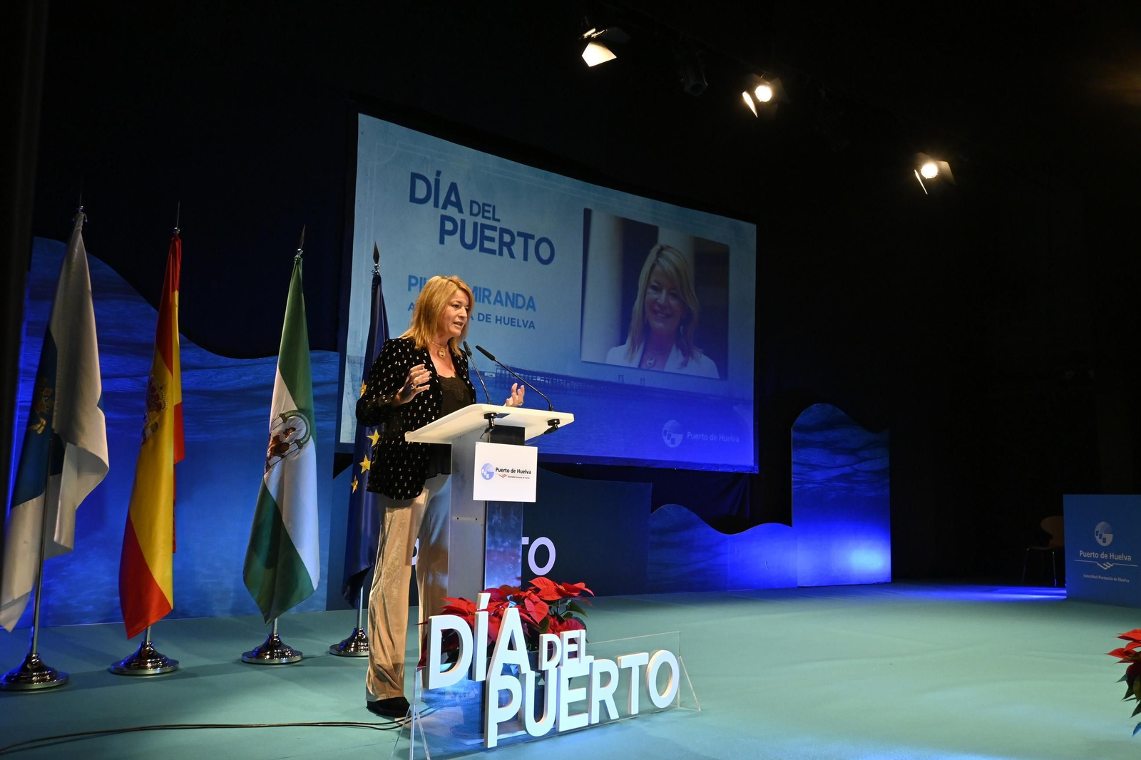 Imágenes del acto de celebración del Día del Puerto, en Huelva