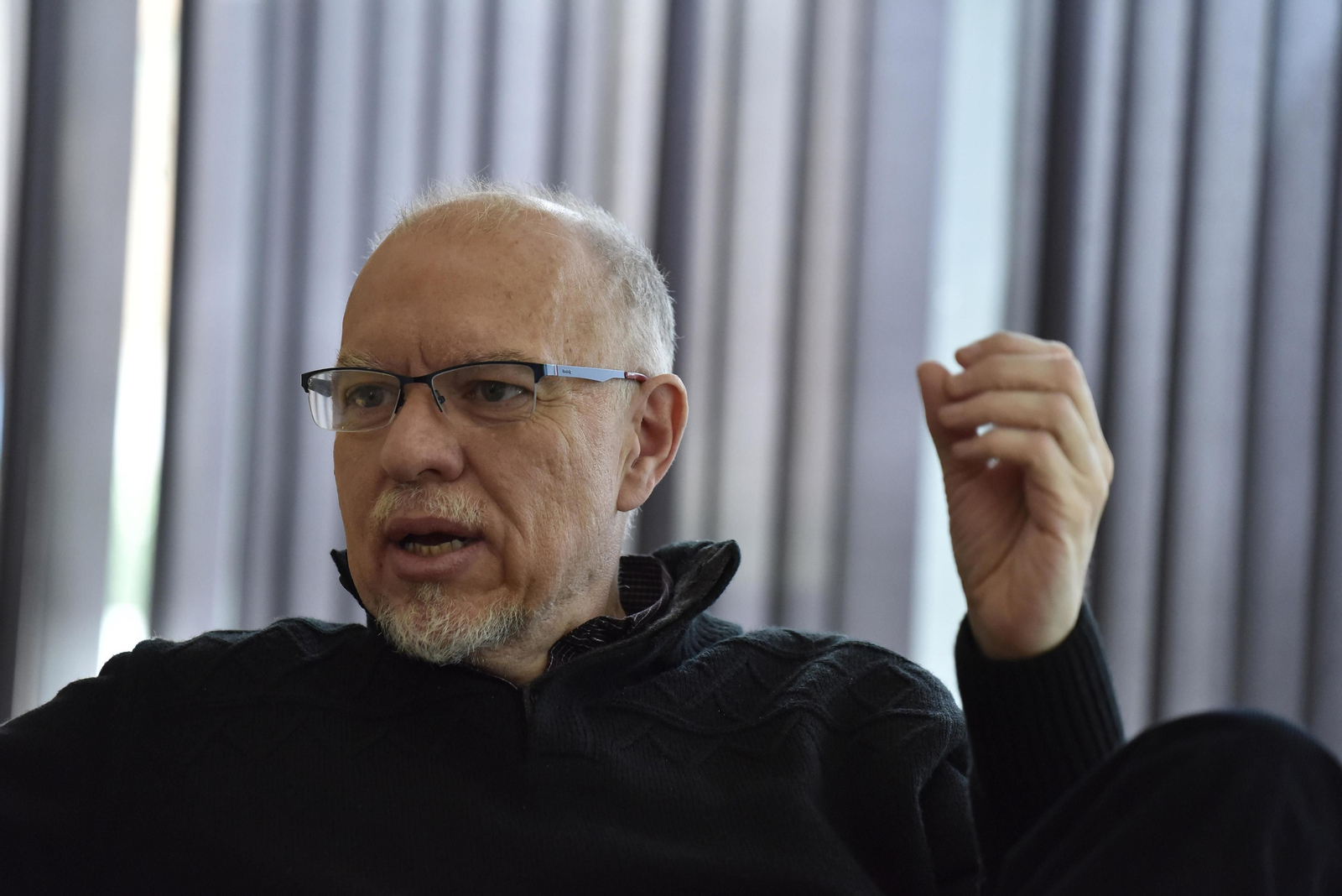 El periodista y escritor argentino Jorge Fernández Díaz, el pasado lunes durante su entrevista con este periódico.