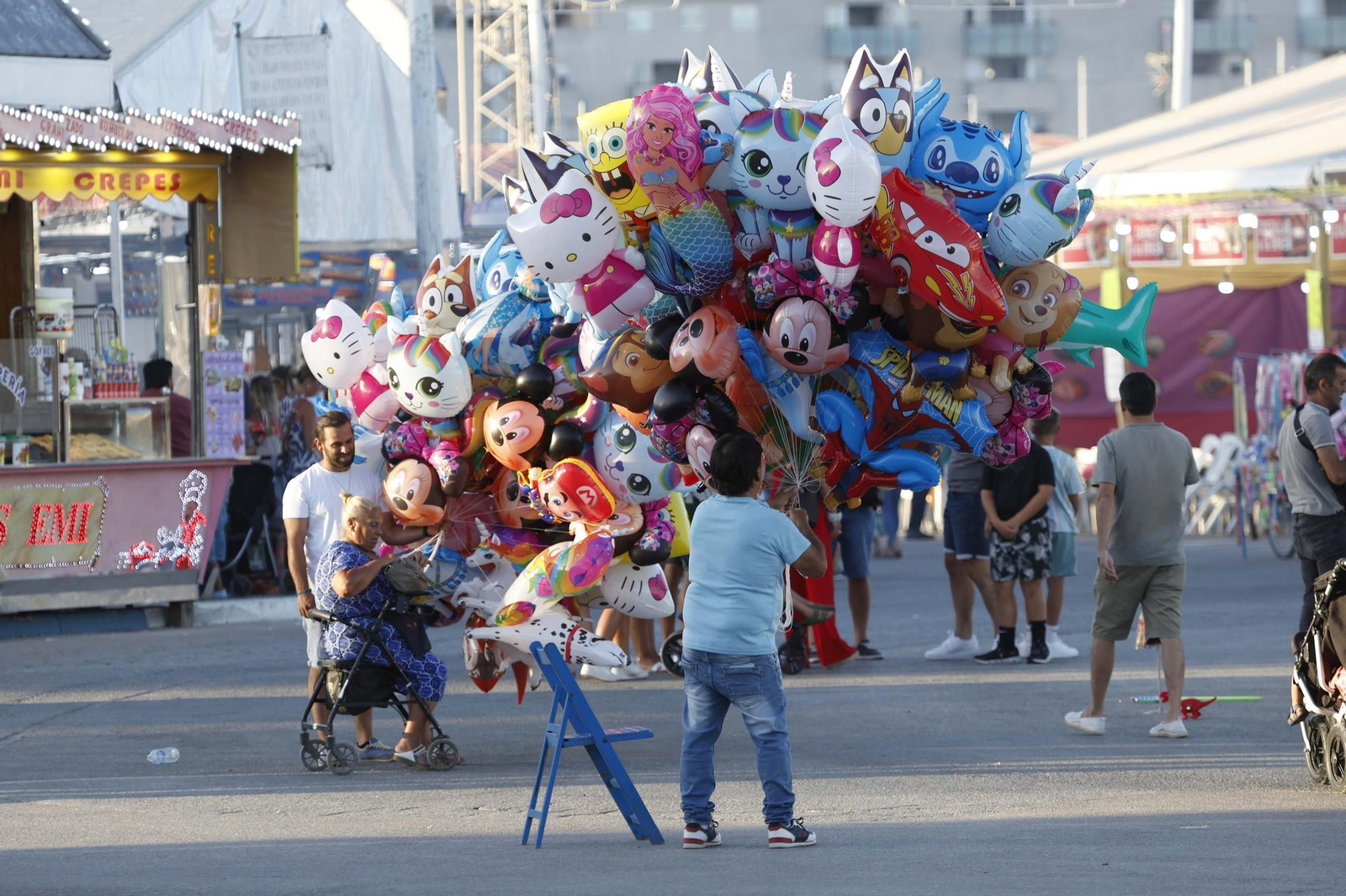 Búscate en las fotos del viernes de la Feria de La Línea