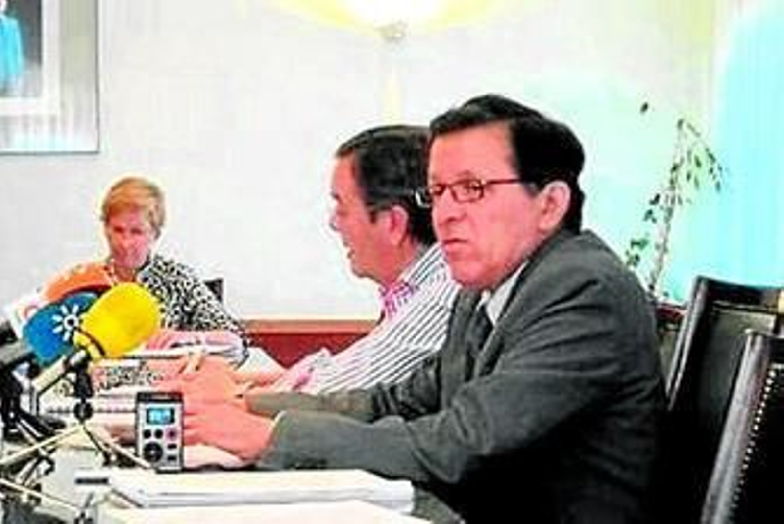 José Luis Blanco, en un primer término, junto a su director, Albino Pardo.