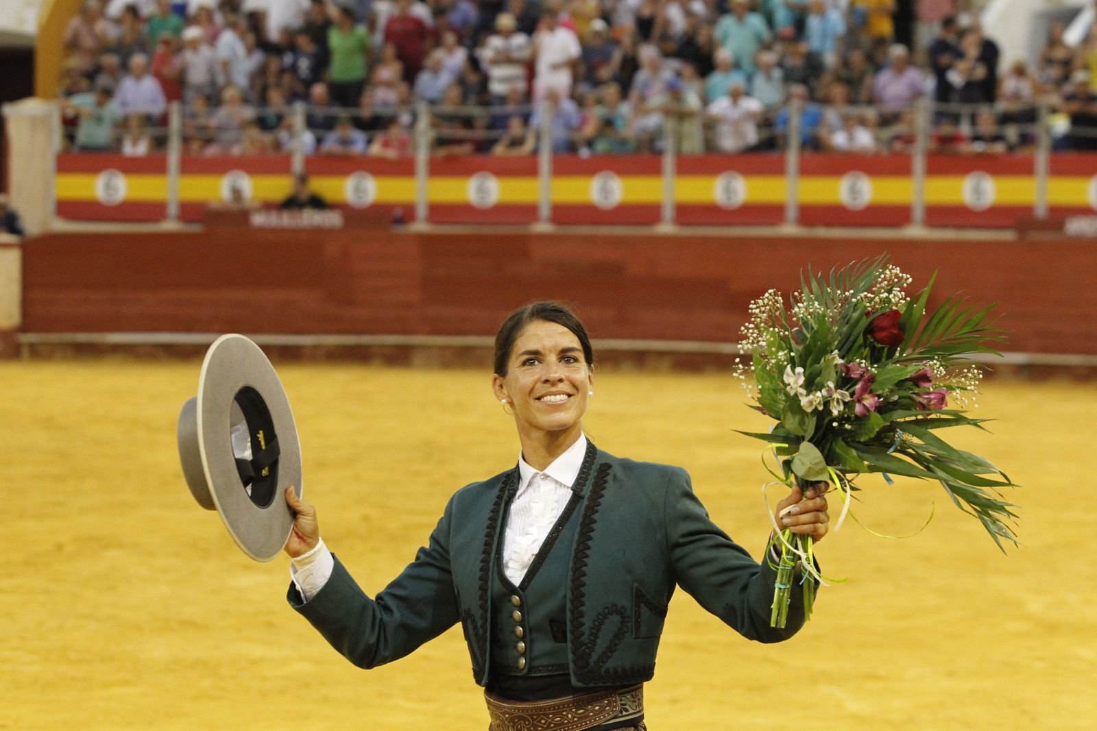 Fotogalería corrida de rejones. Feria de Almería 2019