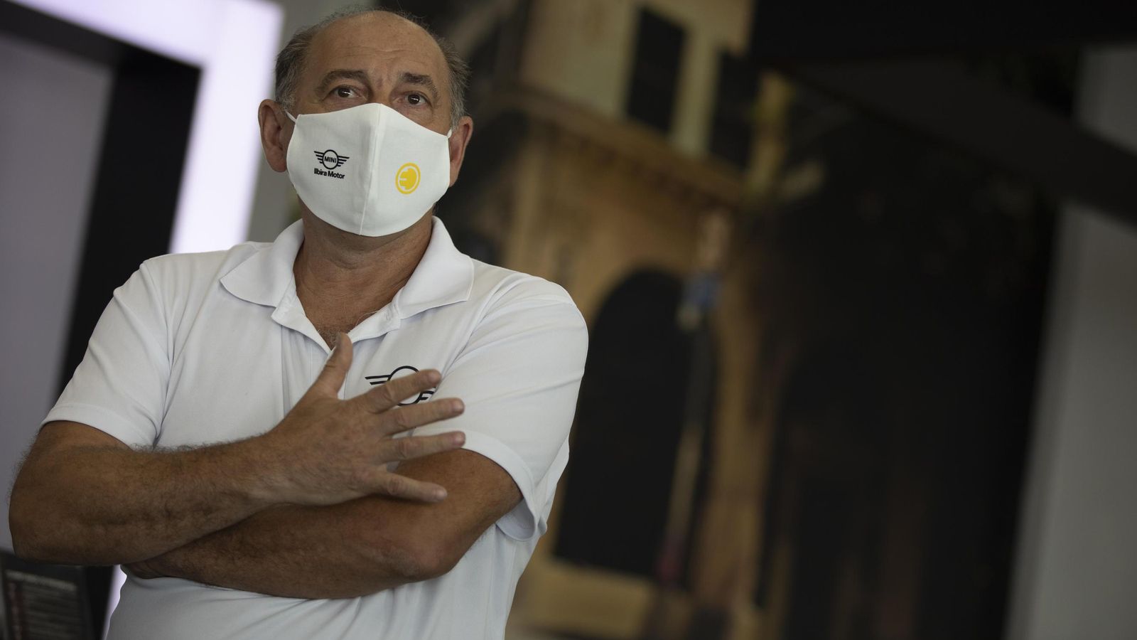 El gerente de Ilbira Motor, Enrique González, fue el encargado de la presentación a los medios del Mini Electric.